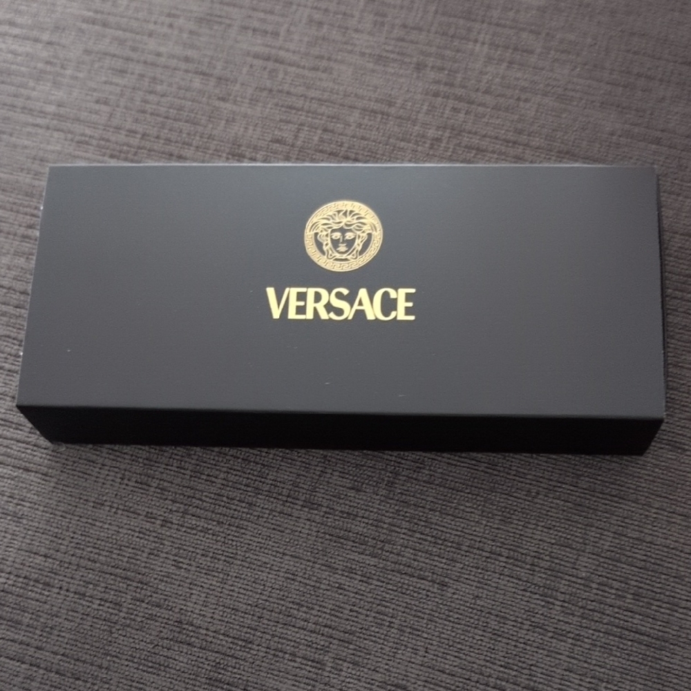 Versace Womens's Discovery Set New Sample Set